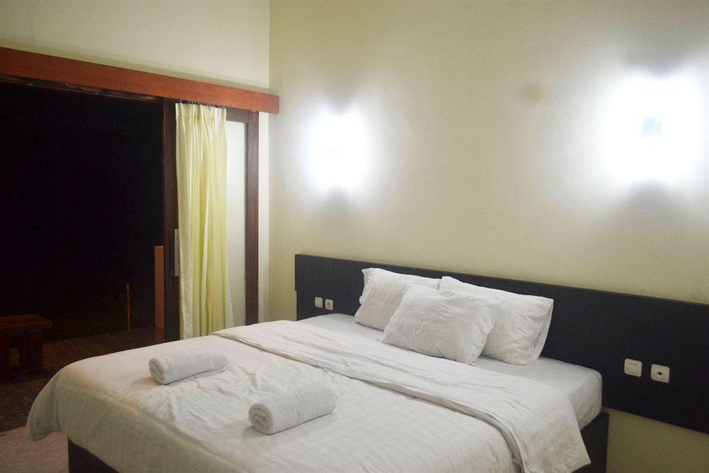 Gondang Beach Hotel Gili Trawangan Exterior foto