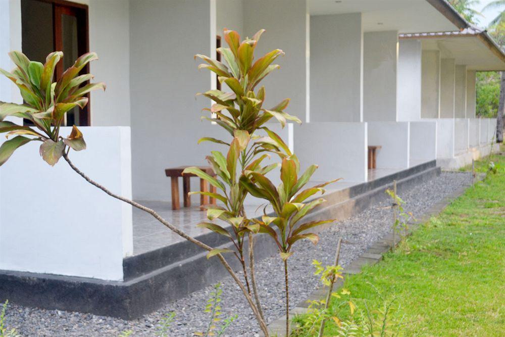 Gondang Beach Hotel Gili Trawangan Exterior foto