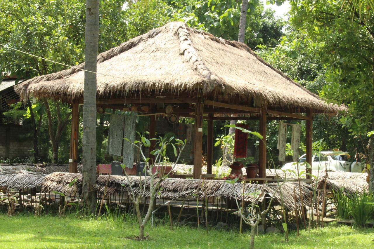 Gondang Beach Hotel Gili Trawangan Exterior foto