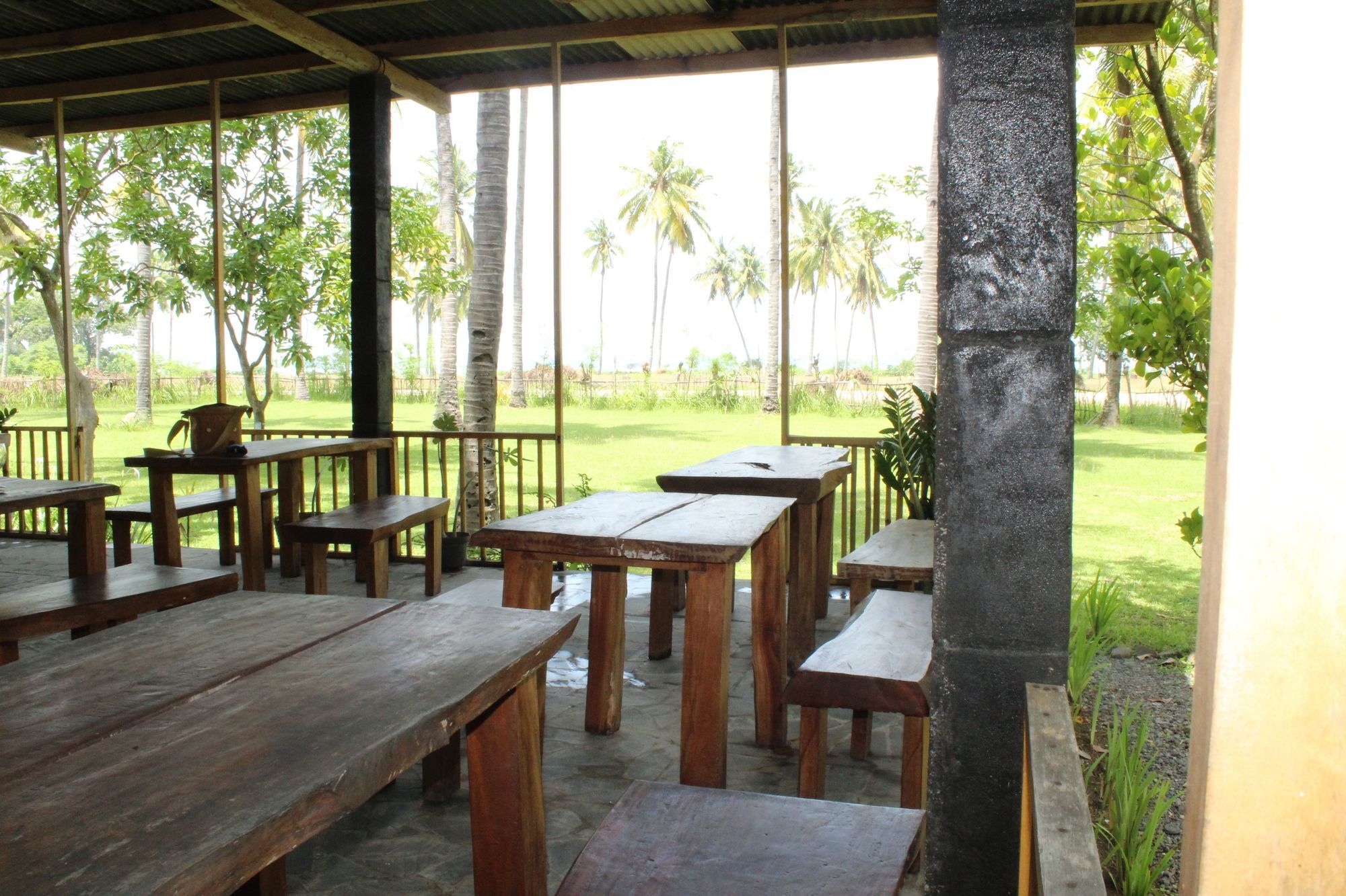 Gondang Beach Hotel Gili Trawangan Exterior foto