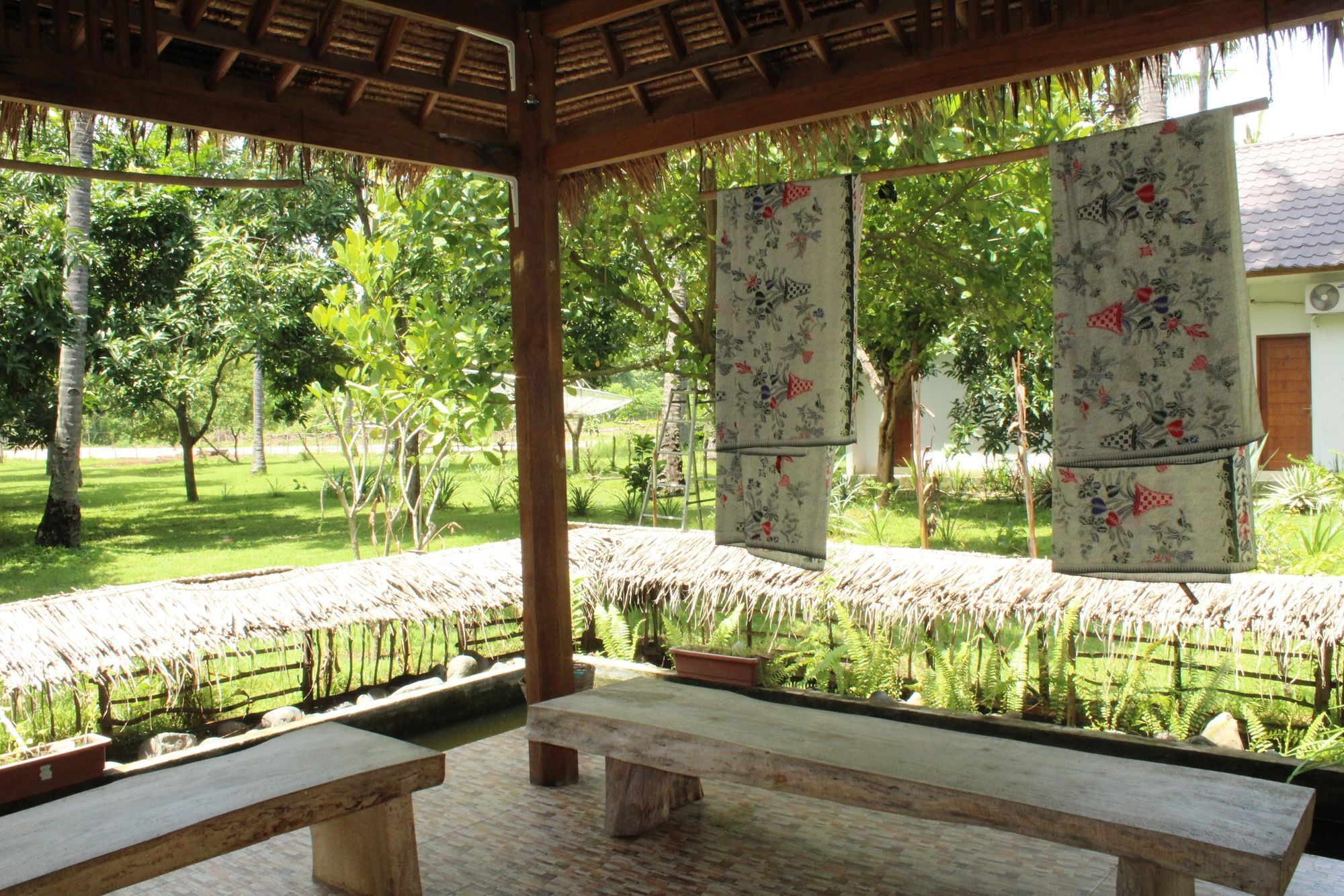 Gondang Beach Hotel Gili Trawangan Exterior foto